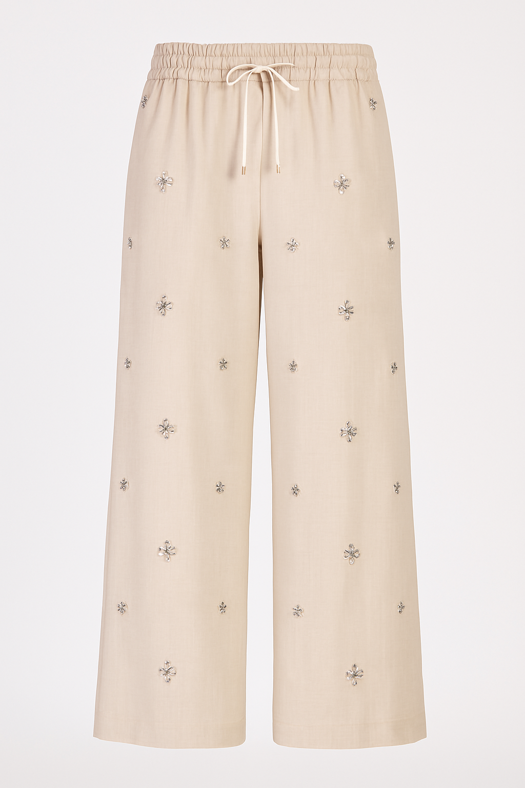 طقم نسائي مرصع بالفصوص 