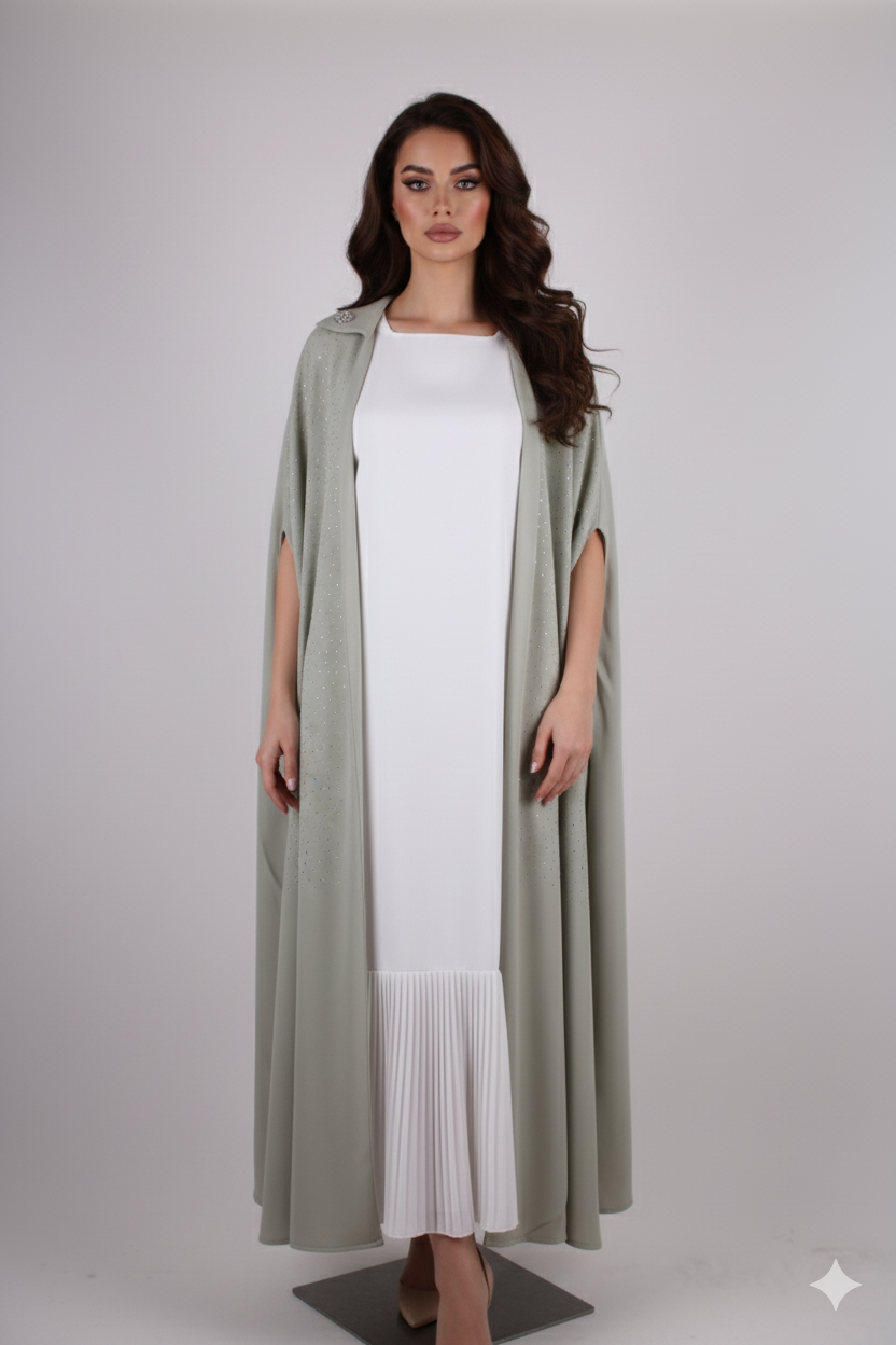 Chiffon Kimono â€“ Elegant Design with Sparkling Rhinestone Details