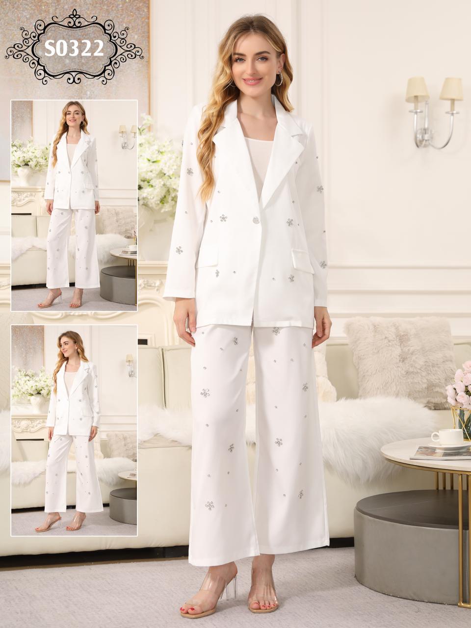 طقم نسائي مرصع بالفصوص 