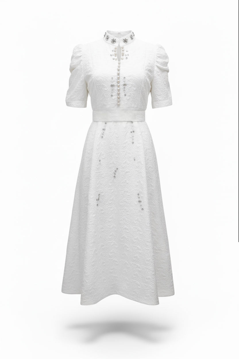 فستان سواريه مرصع بالفصوص مع حزام أنيق